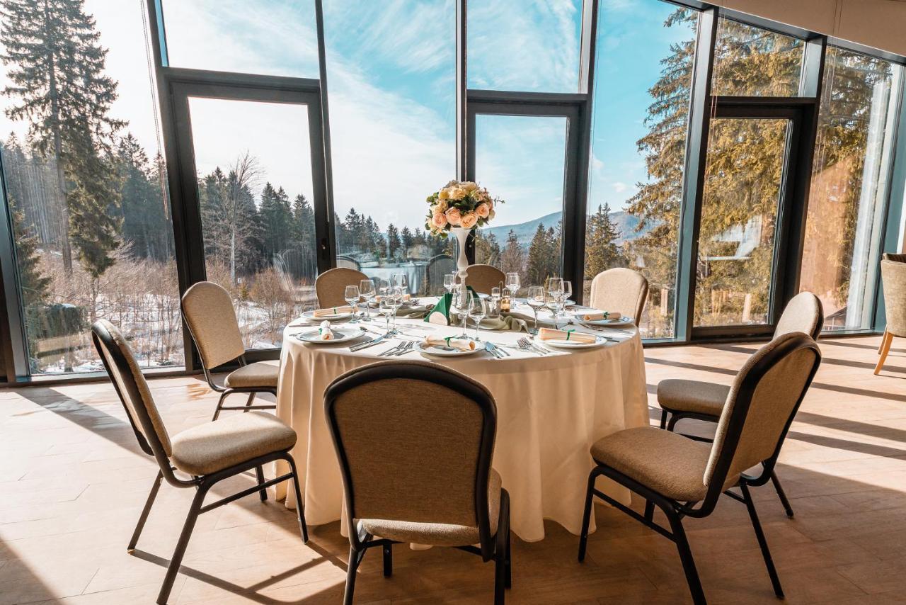 Complex Hotelier Cota O Mie Hotel