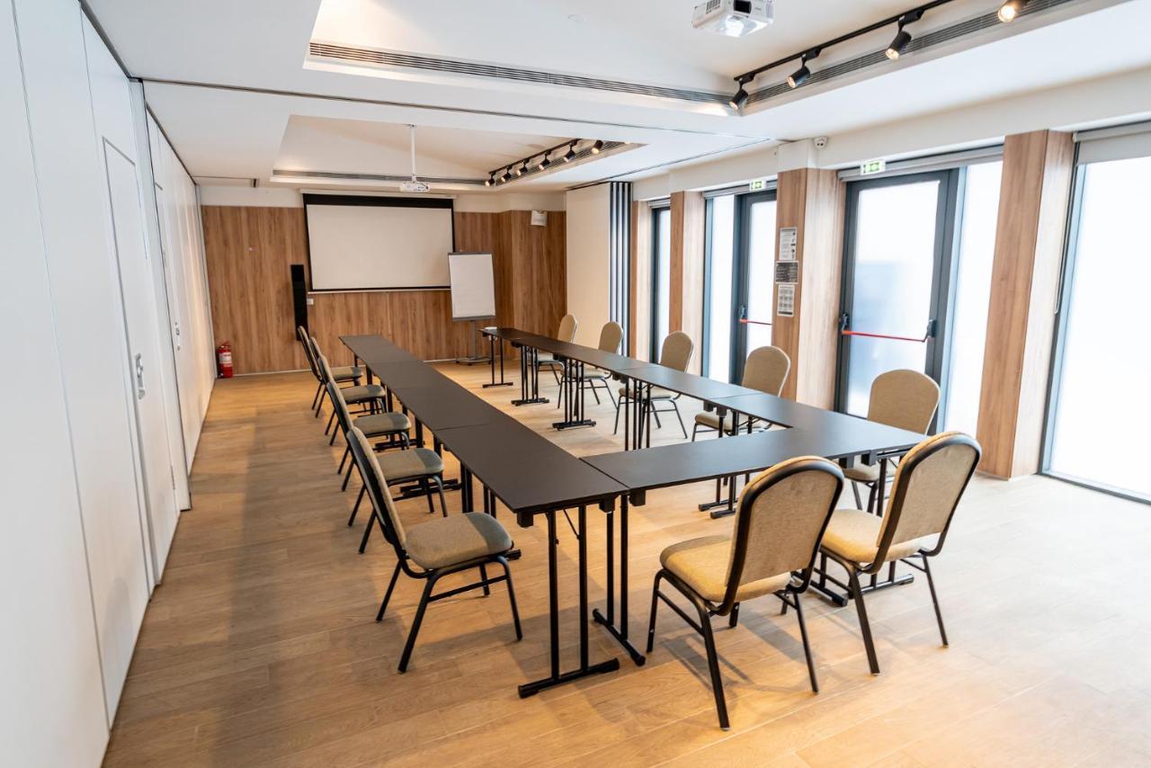 Complex Hotelier Cota O Mie