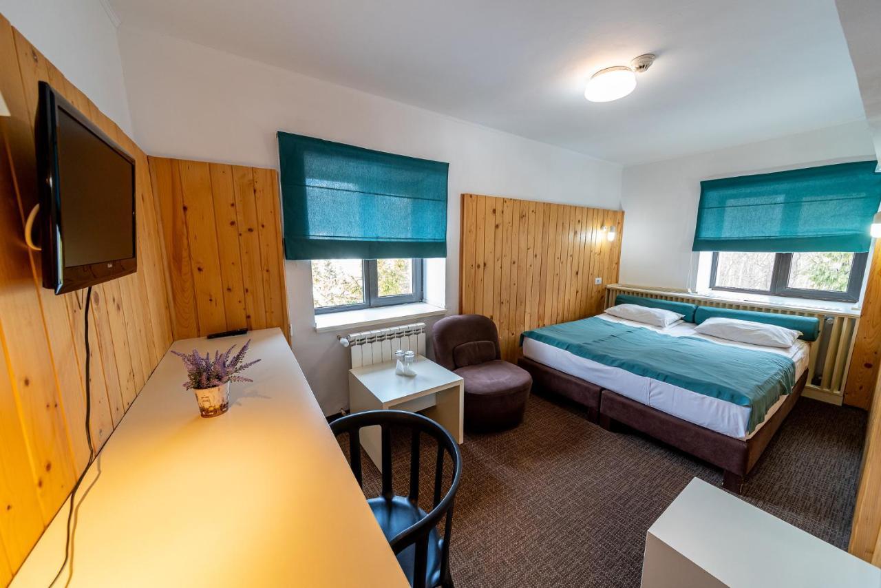 Complex Hotelier Cota O Mie Hotel