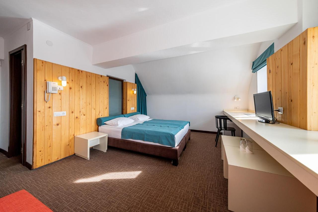 Complex Hotelier Cota O Mie Hotel 3*